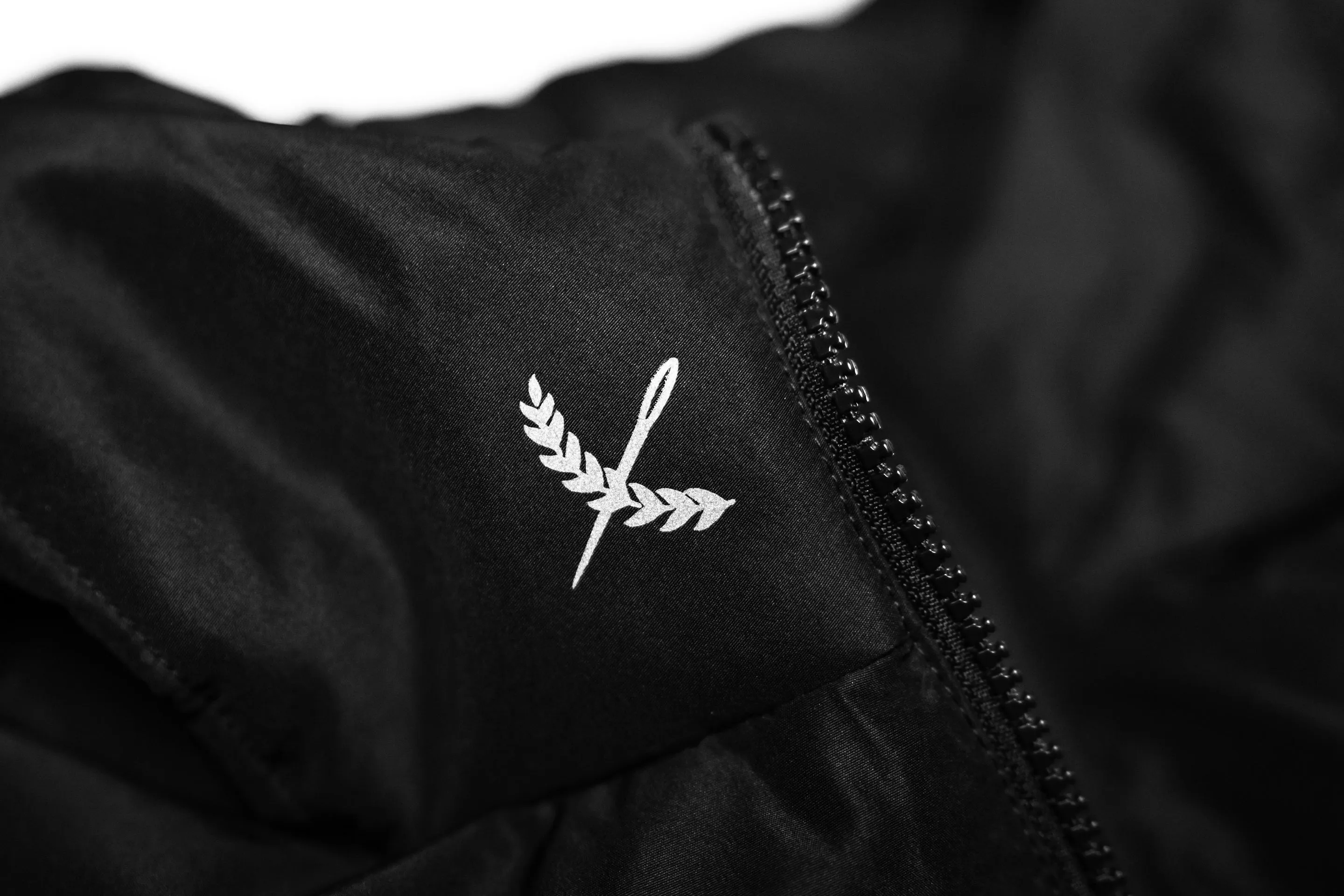 Hooded Heavy Puffer - Black