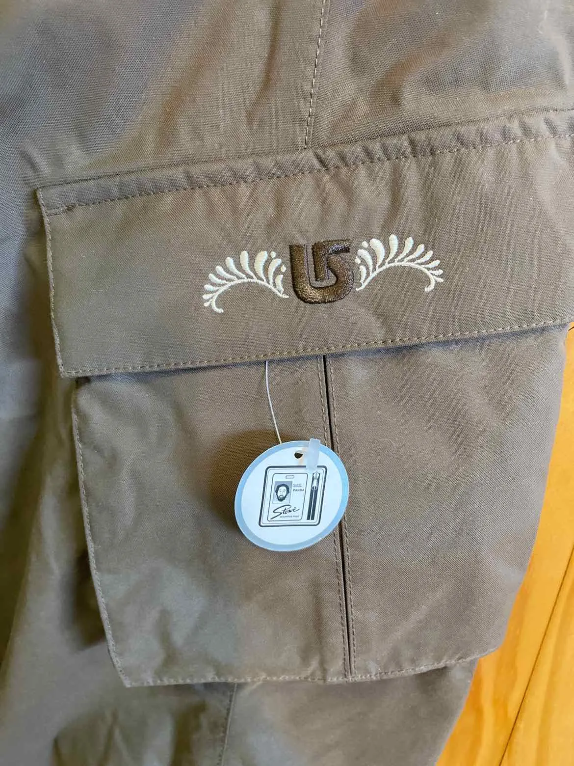 Size Medium Burton Brown Women's Snow Pants