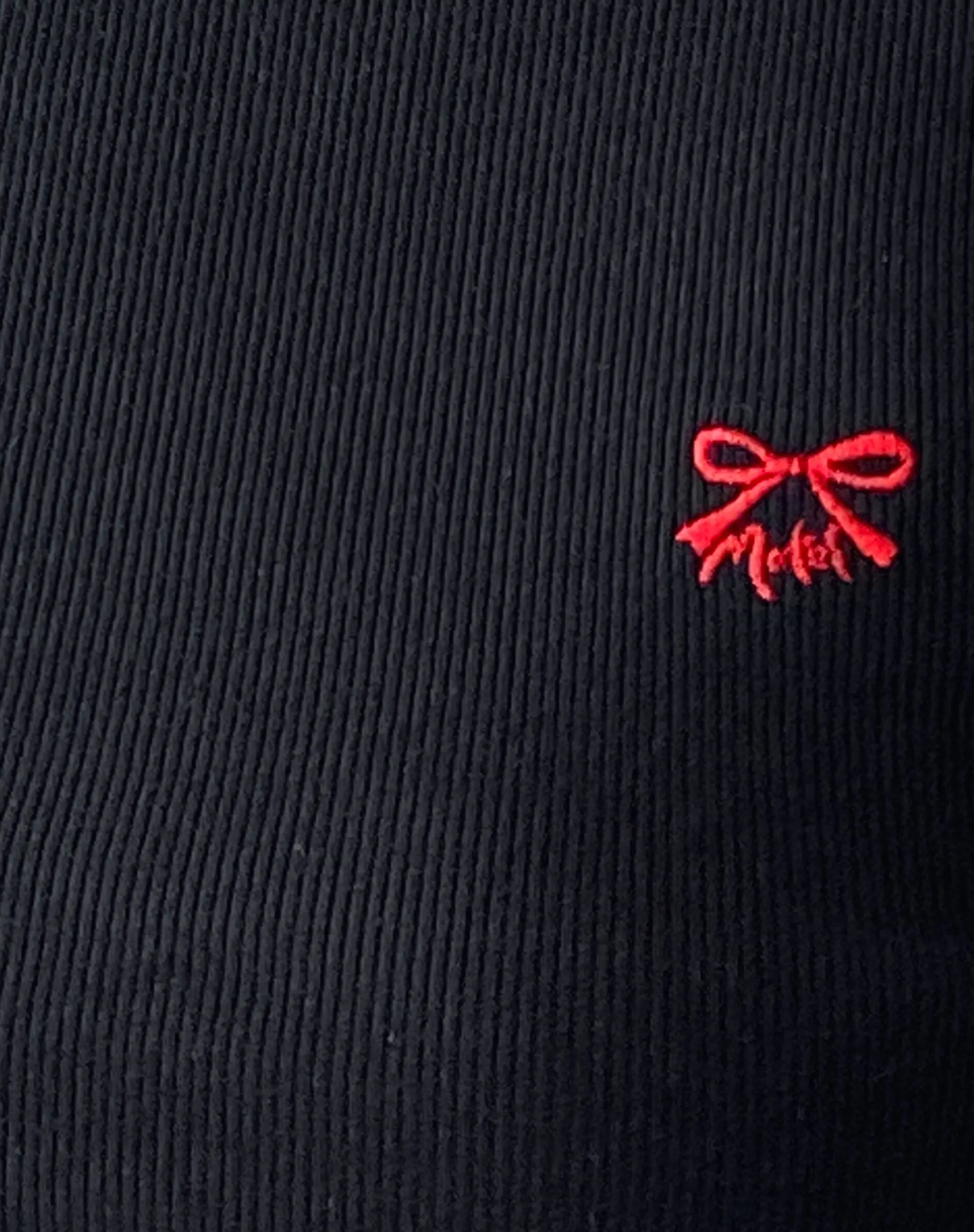 Suti Ribbed Baby Tee in Black with Red Bow M Embroidery